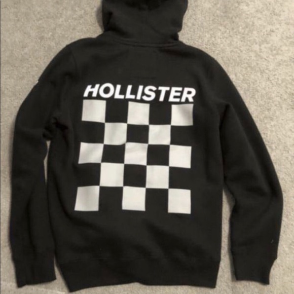 Jackets and sweatshirts size Medium and Large - Picture 3 of 4